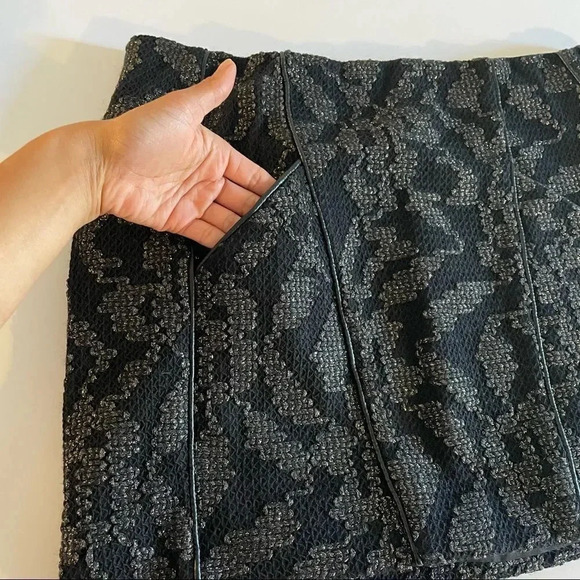 Maje Mini Skirt embroidery detailing - Picture 6 of 14